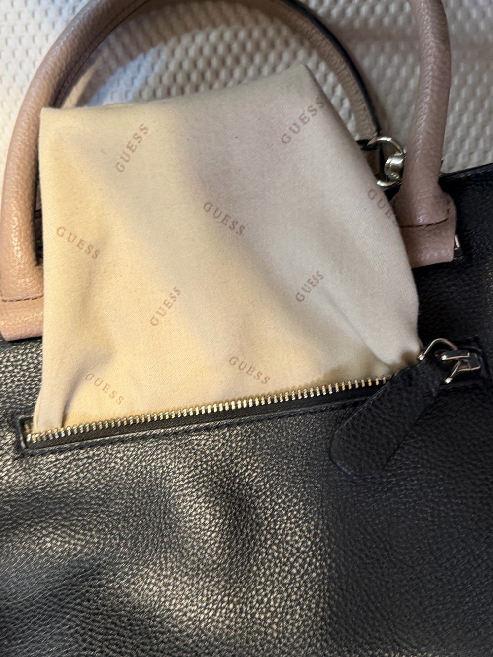 GUESS Ryann Satchel Colorblock Crossbody Handbag Beige Black Cream - Picture 5 of 16